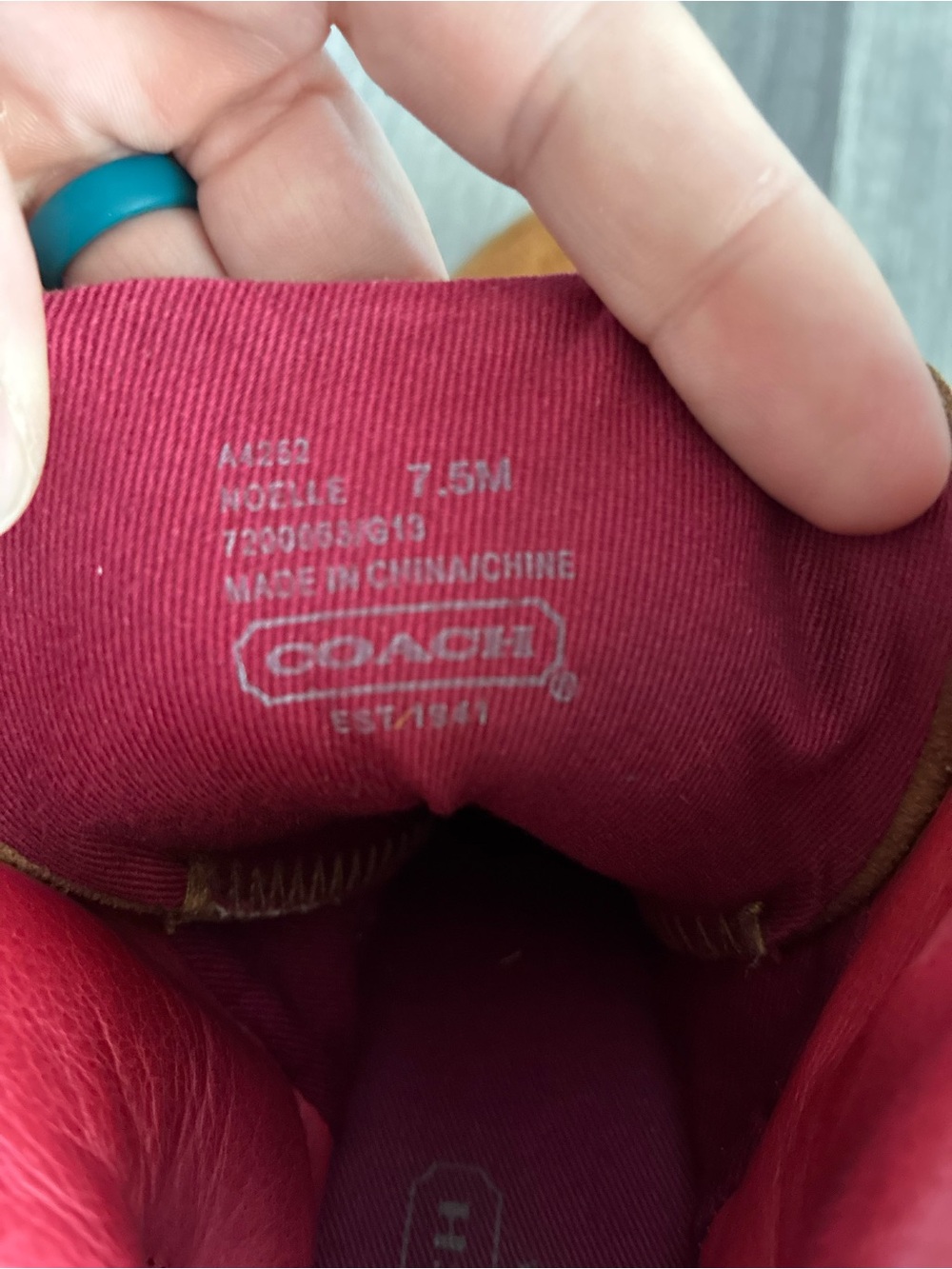Coach Noelle wedge sneaker boots in a women's size 7.5 - Picture 6 of 8